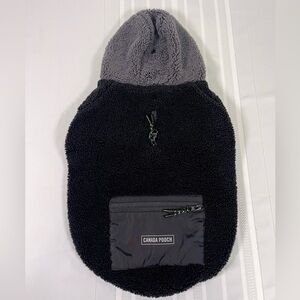 Canada Pooch Sherpa Dog Hoodie Size 18 25-33 lbs Medium Black Grey Fleece Winter